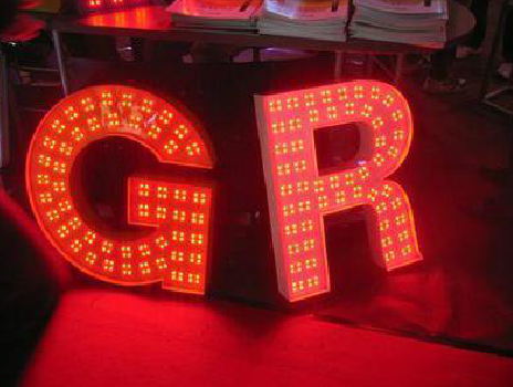 洛宁LED发光字有哪些优势？