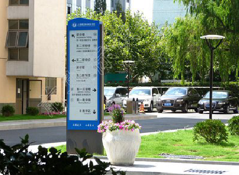 洛宁哪些因素影响宣传栏的制作？